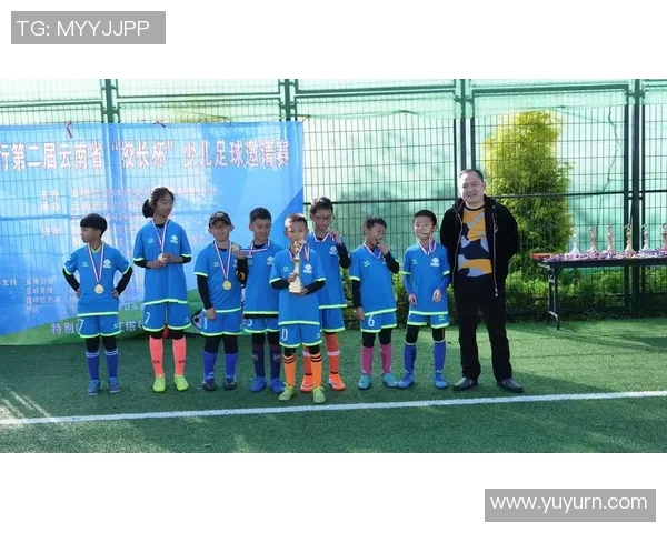 奔跑吧兄弟足球明星齐聚一堂展现激情与友谊的精彩对决